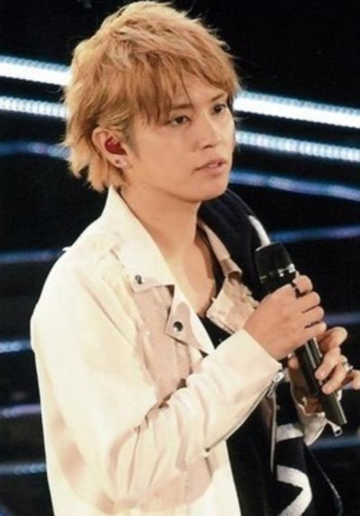 罗志祥台湾综艺和日本女嘉宾互动,罗志祥邀20位辣妹开泳池party