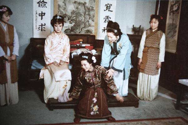 红楼梦中赵姨娘有什么用,红楼梦里赵姨娘是怎么死的