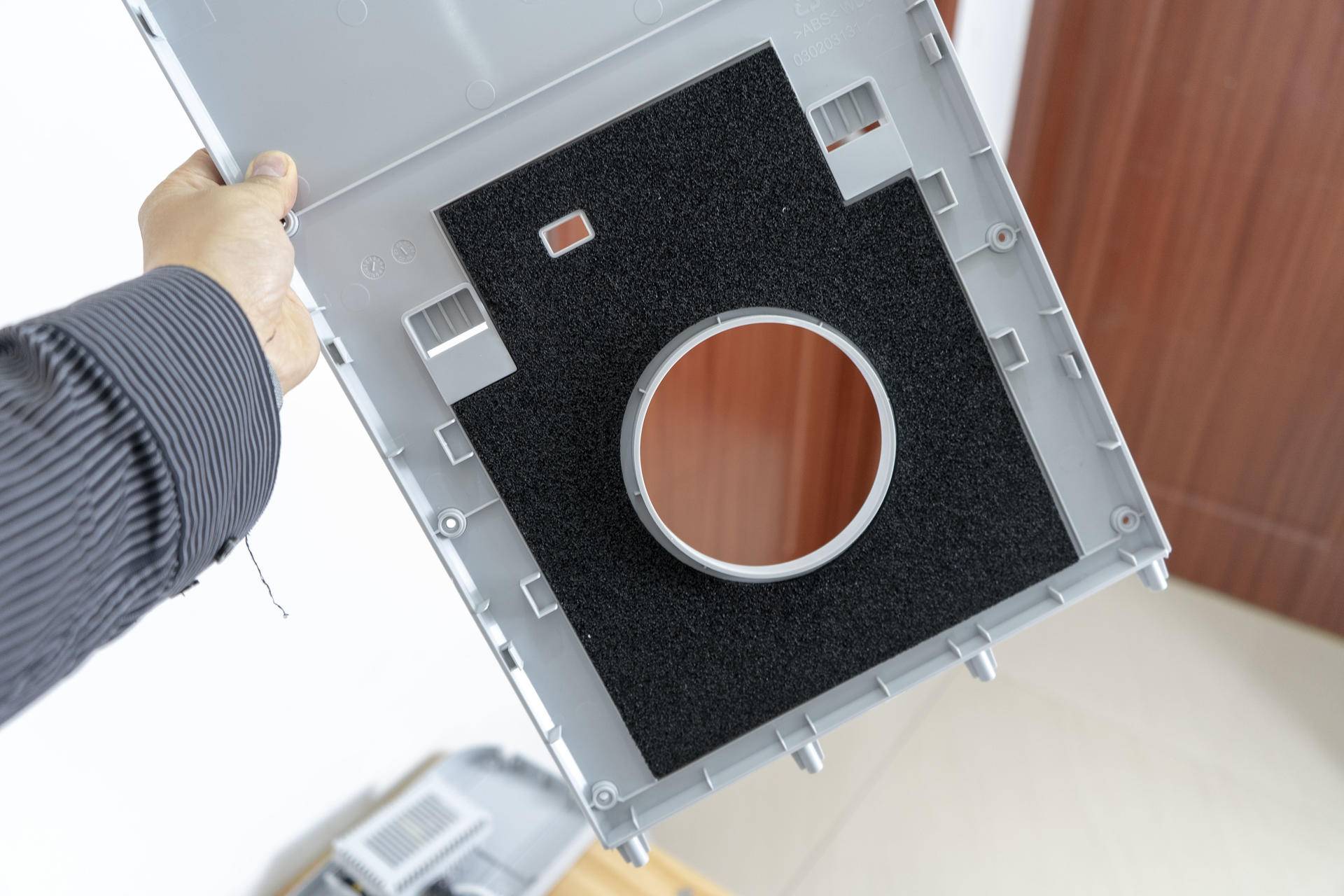 细分产品线还是市场需求——小米A1新风机，我们拆个透彻操作