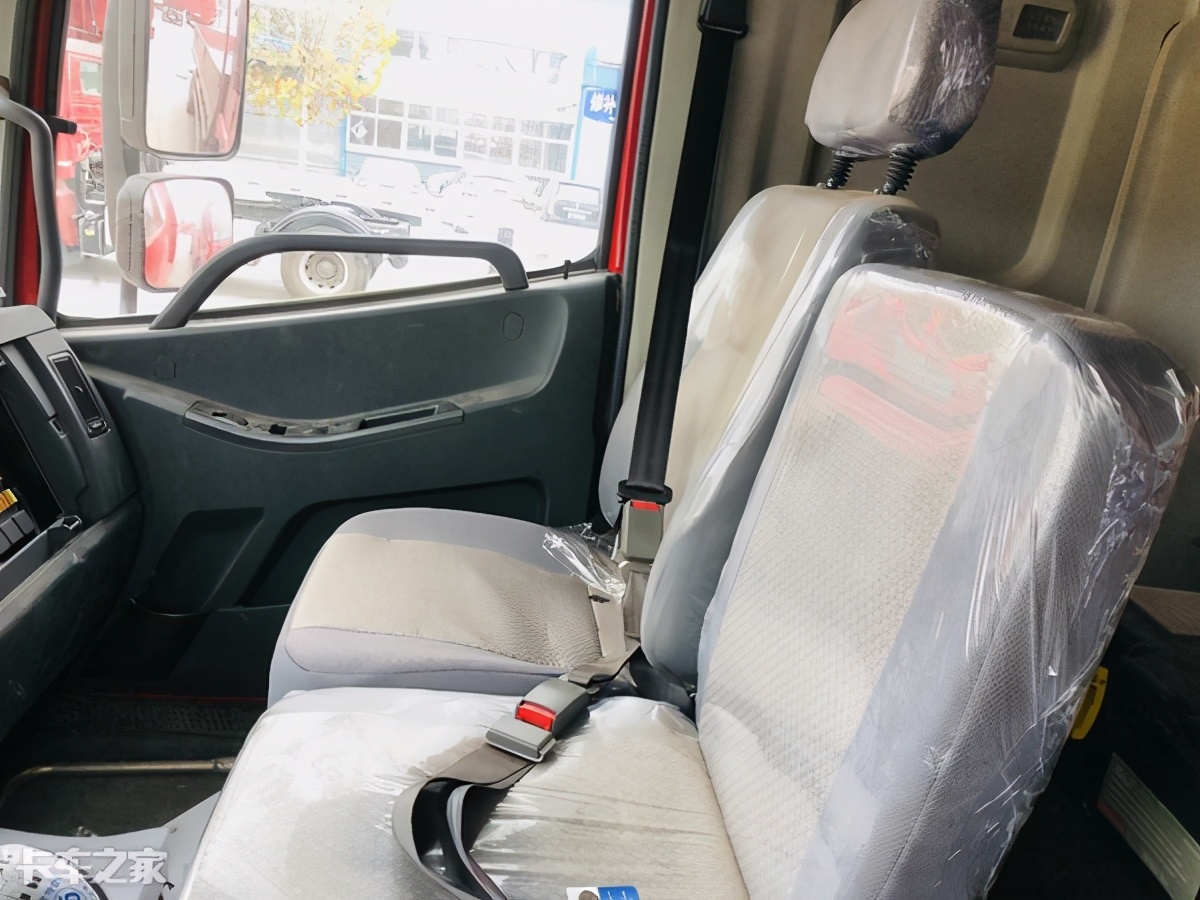 240马力玉柴配8挡法士特，徐工G5小三桥载货车只要22万