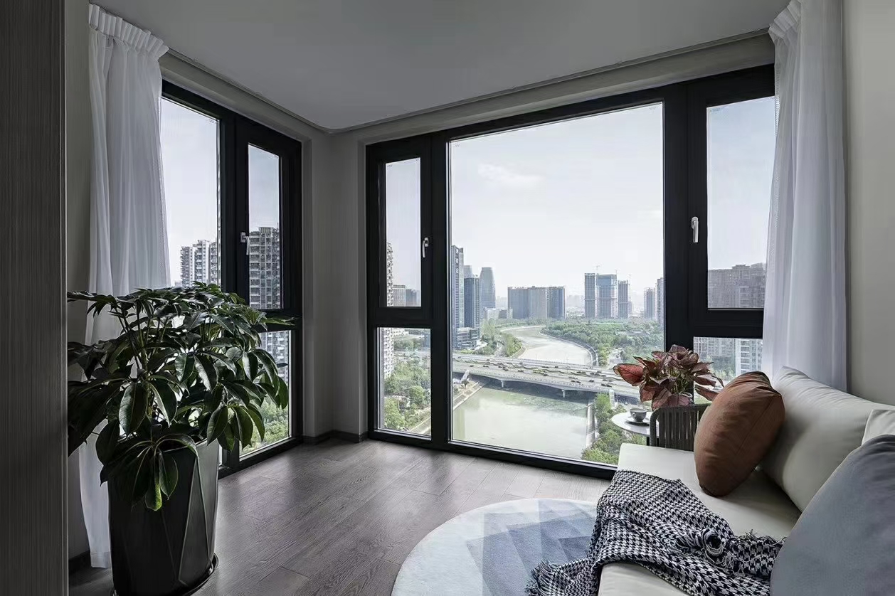 平开窗和推拉窗隔音效果相差多少,推拉窗与平开窗哪个隔音效果好