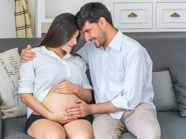 怀孕胎教读什么书最好,怀孕四个月胎教故事好还是音乐好