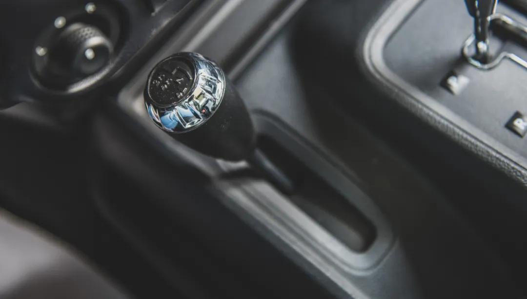 在城中开牧马人代步的人？我敬你是条汉子！