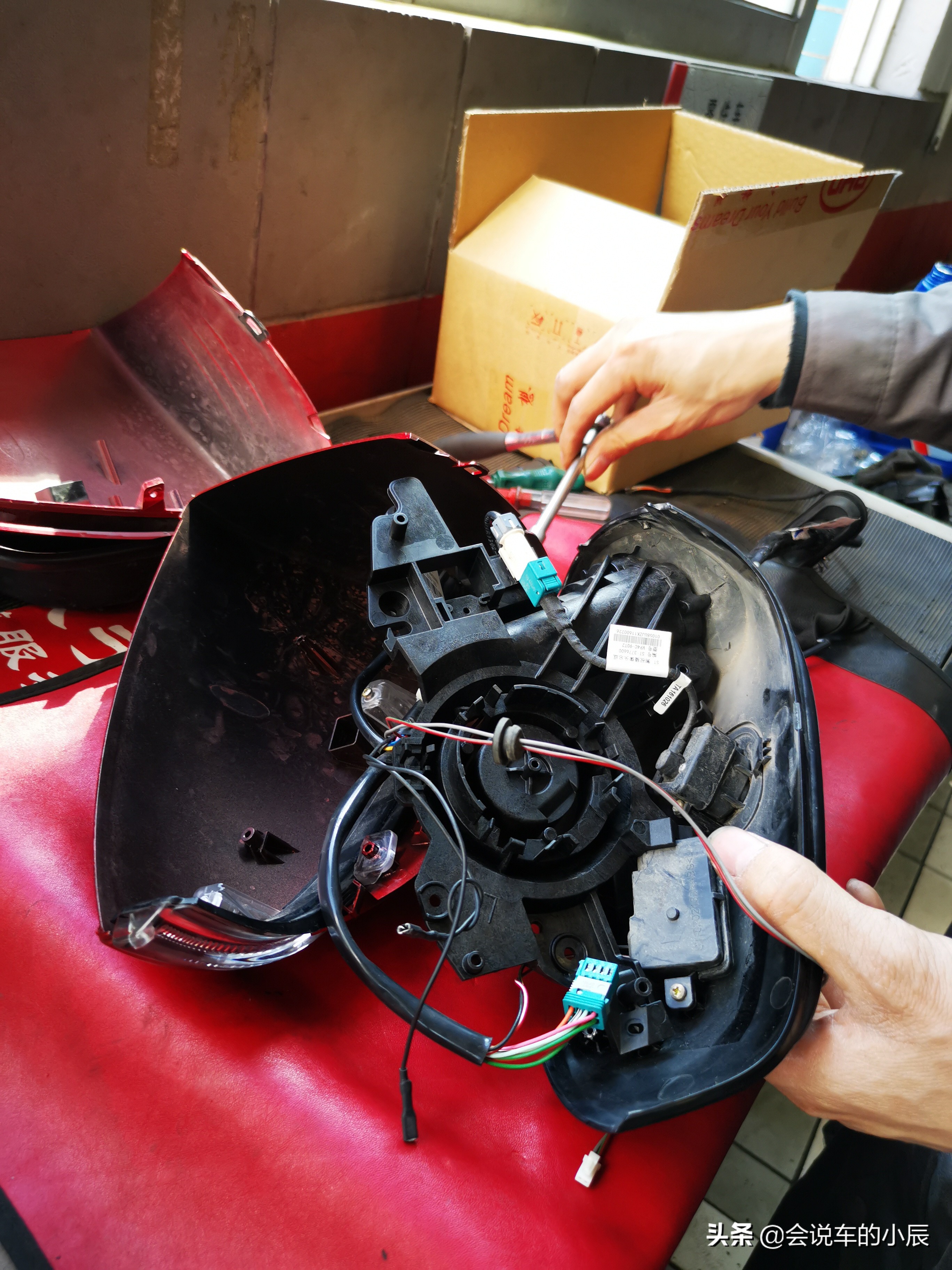 唐ev车钥匙功能解读,22款唐ev车内nfc感应