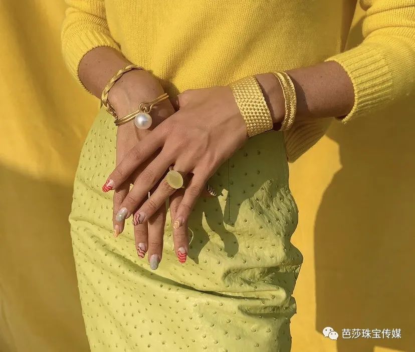 夏季做氛围感美人,清新好入手的葡萄石应该拥有姓名