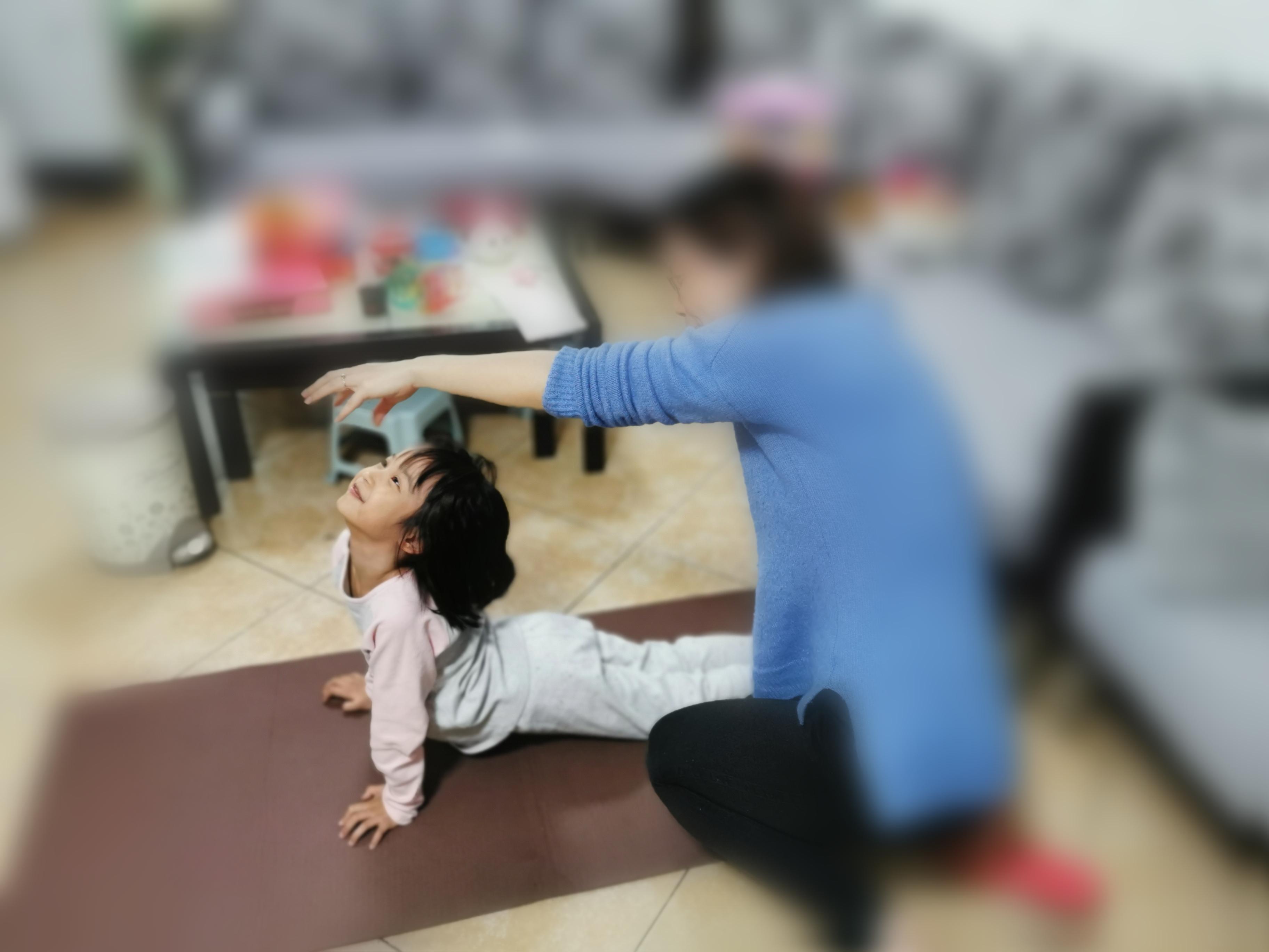 儿童舞蹈8-12岁基本功练习,孩子在家不愿意练习舞蹈怎么沟通