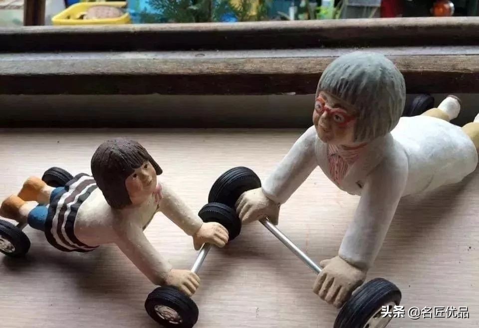 想不想开?这个贴着小胡子的女生,做出全世界最可爱的汽车