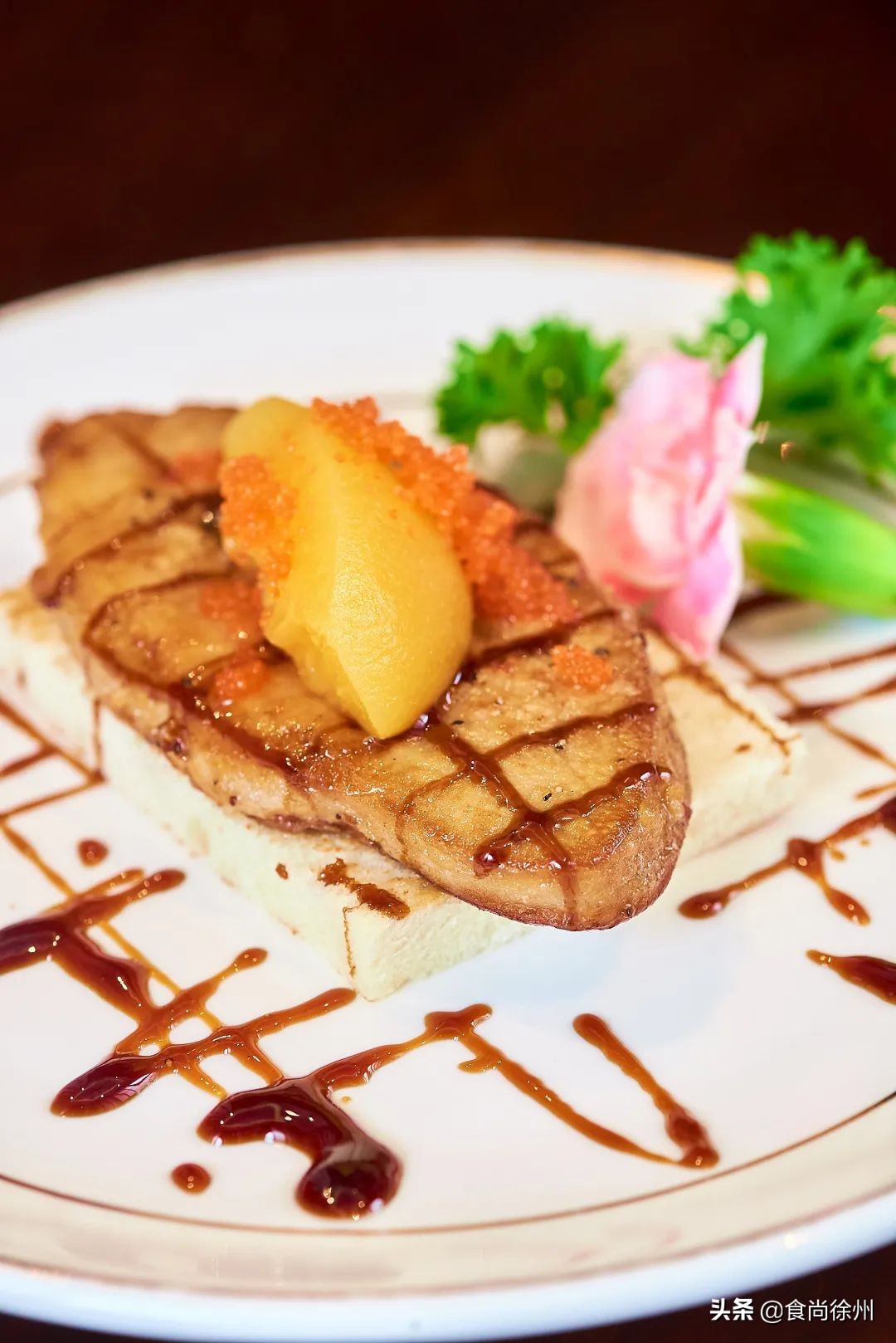 徐州张柏芝一秒到日本?其实正在吃日料,和服免费穿,过足cos瘾