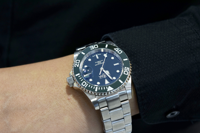 迪沃斯绿蛟龙和浪琴康卡斯,迪沃斯绿蛟龙与劳力士绿水鬼