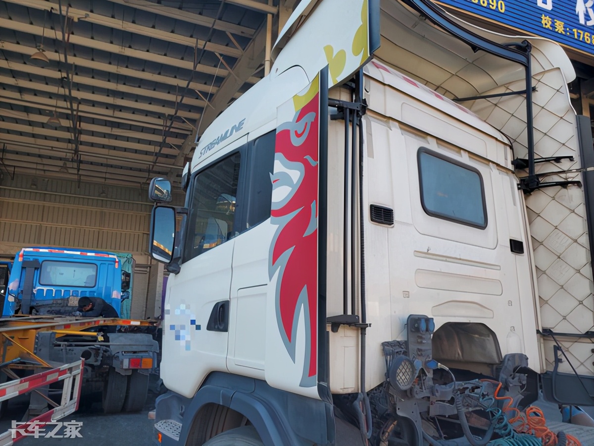 斯堪尼亚高速120公里,120万的斯堪尼亚视频