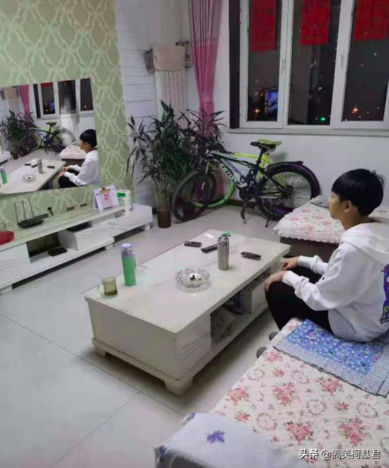 ps搞笑图对比,大神级的ps恶搞图片