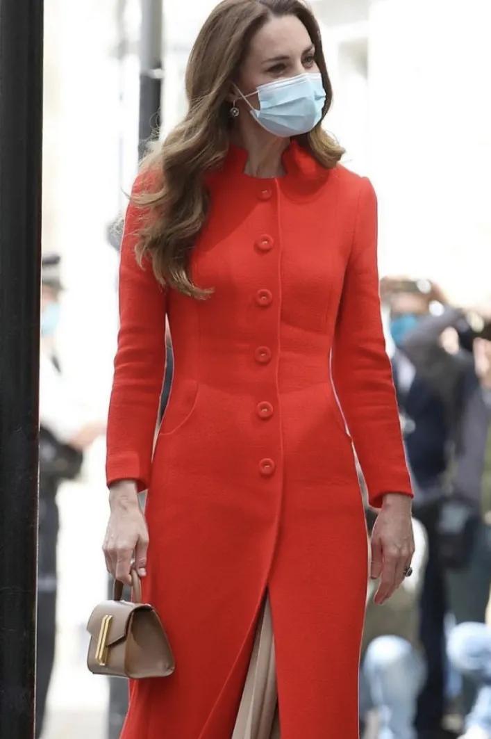 凯特王妃新上手的“千元级”手袋，什么来头？