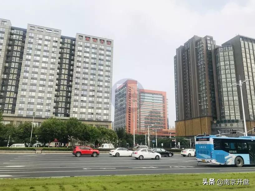 开了10年商场倒闭了吗,开了十年的店即将关闭感慨