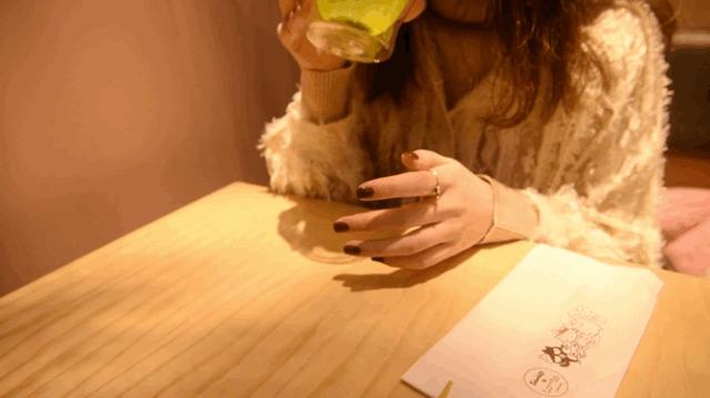 hellokitty鎺㈠簵绌胯。,hellokitty鑻卞浗浼︽暒閮婂灏忛晣