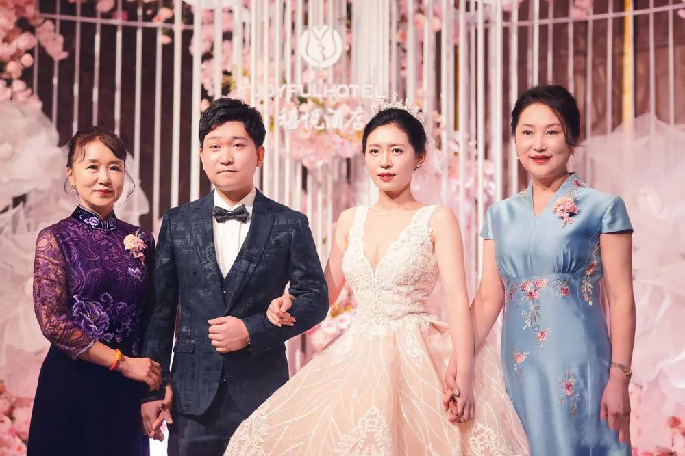 妈妈装指南|你是婚礼上，唯一可以美过我的人