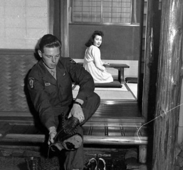 日本残暴老照片,日本大规模扫黄