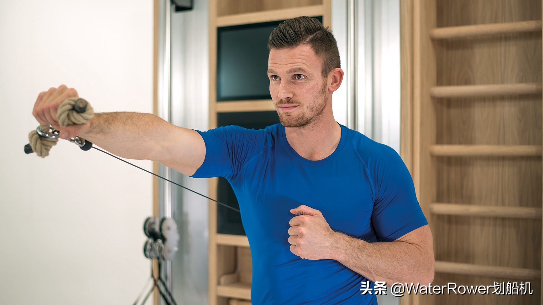 胸肌一边饱满一边不饱满怎么办,右胸肌比左胸肌窄怎么解决