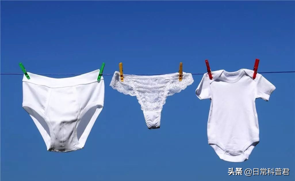 白色裤有污垢怎么洗干净,新买的内裤怎么洗干净