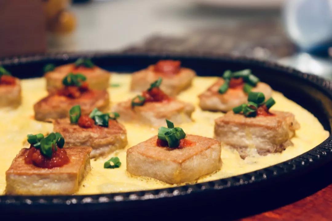 山顶云海自驾游,云海日出露营自驾游攻略