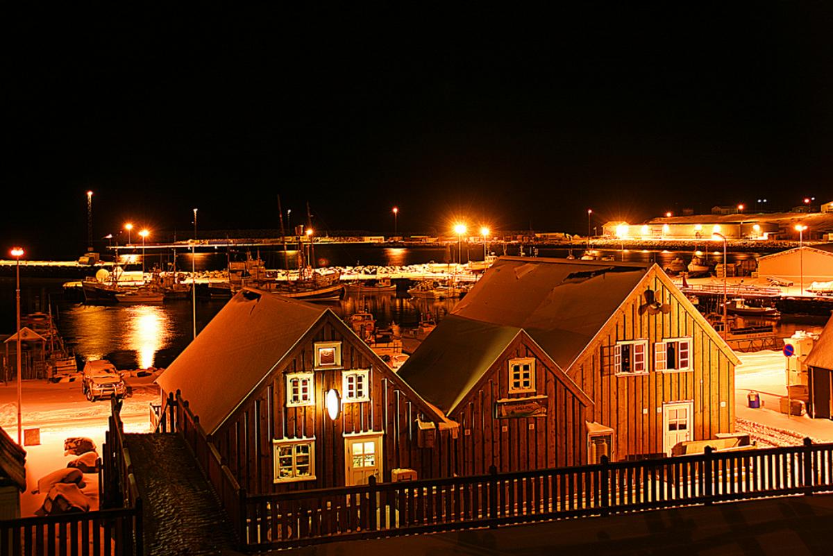 冰岛最大还是格陵兰岛的大,世界上最大的岛屿是冰岛