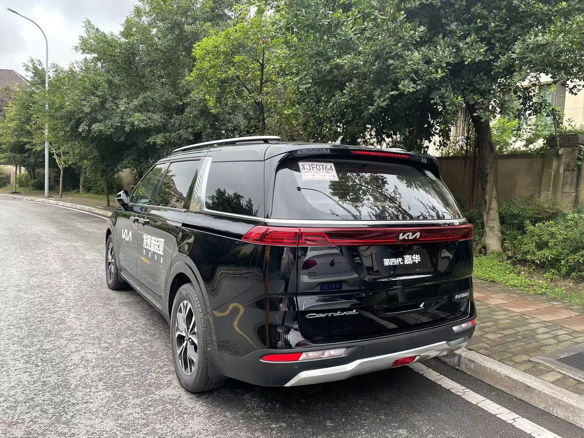 家用mpv好选择体验第四代起亚嘉华,起亚嘉华2.2柴油试驾视频