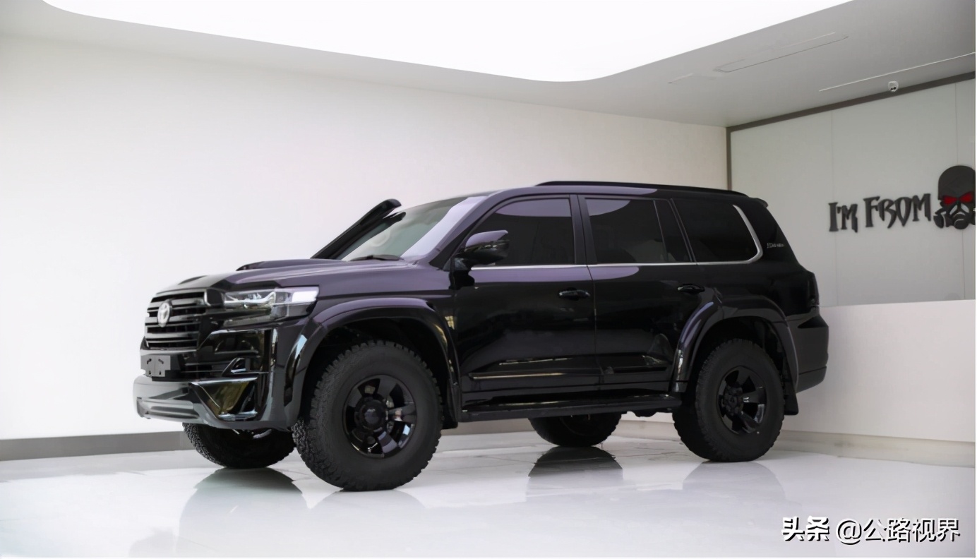 丰田陆巡2022款黑武士4500柴油版,陆巡兰德酷路泽4500vxsgts顶配