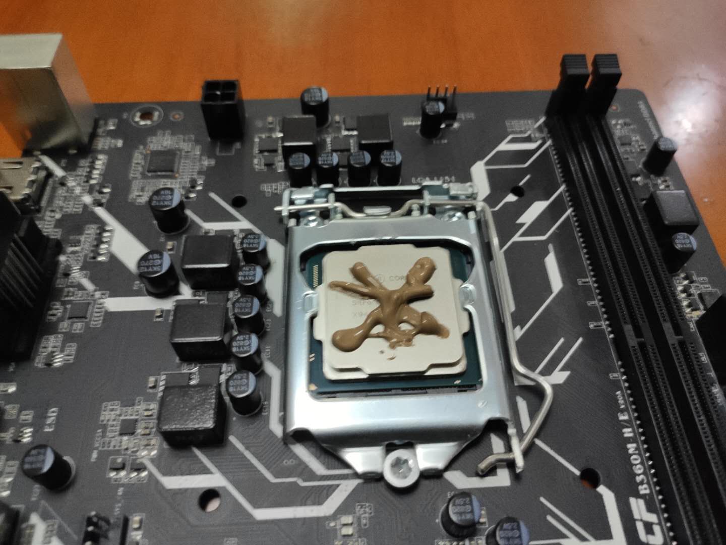 i39100f搭配1050ti吃鸡实测,2000元配置一台i39100f的主机