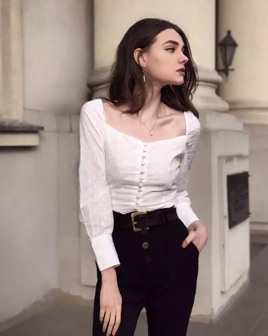 穿衣服少了都感觉瘦了,每次穿衣服的时候都觉得难受