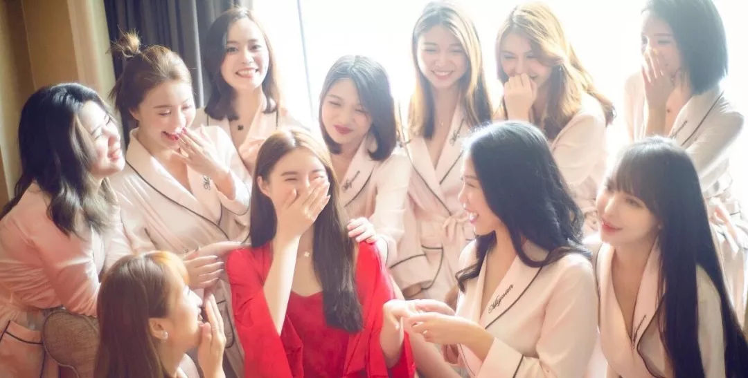 婚礼化妆师注意事项,整理一下婚礼新娘化妆当天的图文