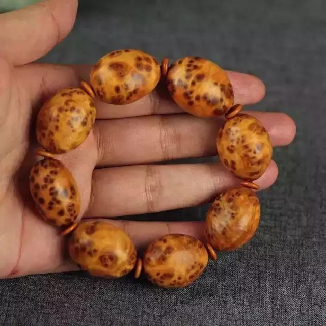 崖柏怎么样快速变红,崖柏根雕的日常维护