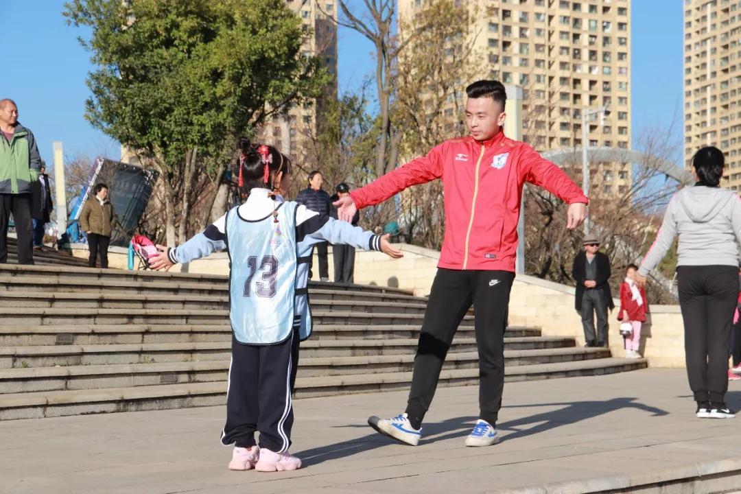 迎新活动幼儿园运动会,辞旧迎新幼儿园亲子运动会方案