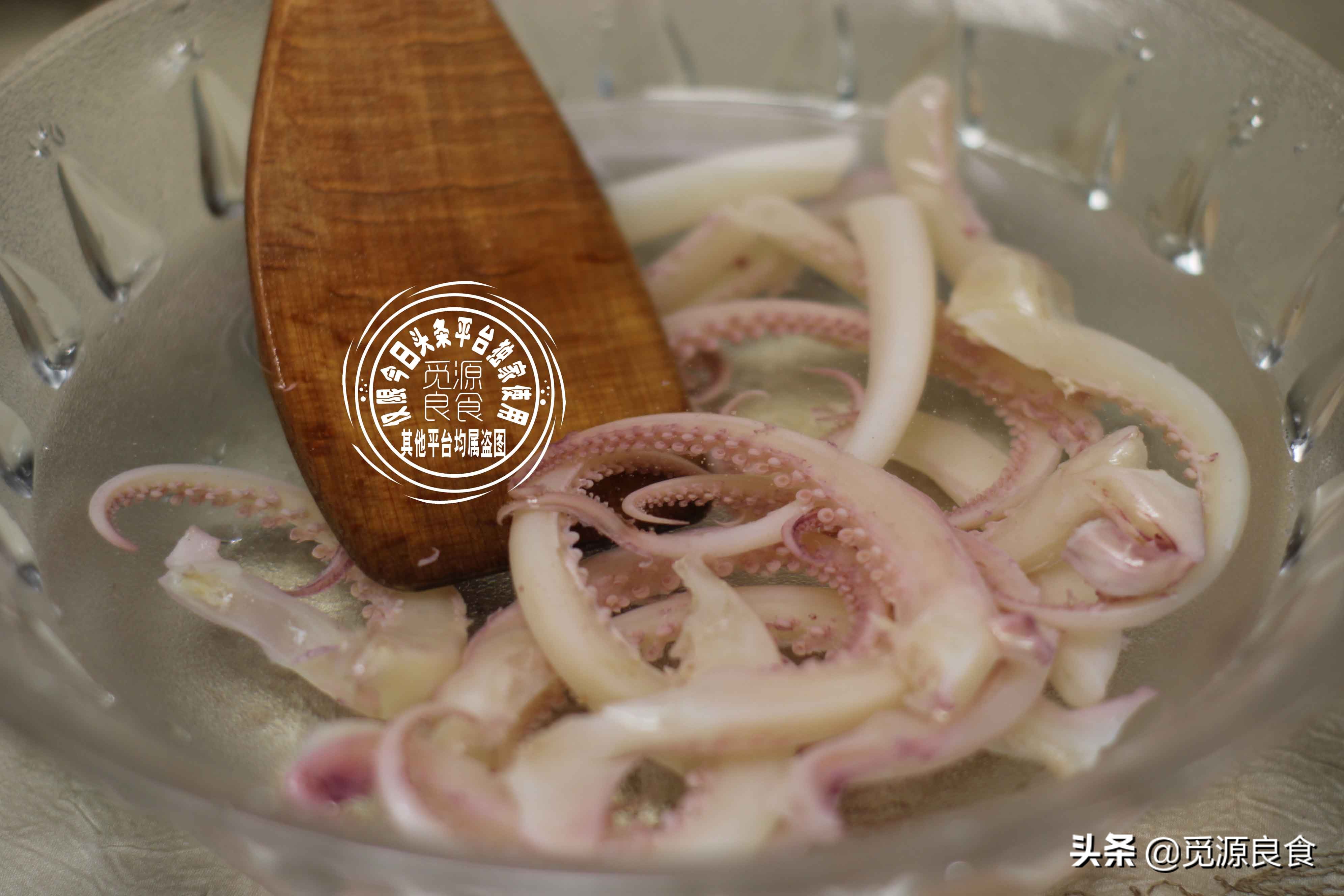 鱿鱼焯水后爆炒3分钟能熟吗,爆炒鲜鱿鱼的做法大全家常窍门