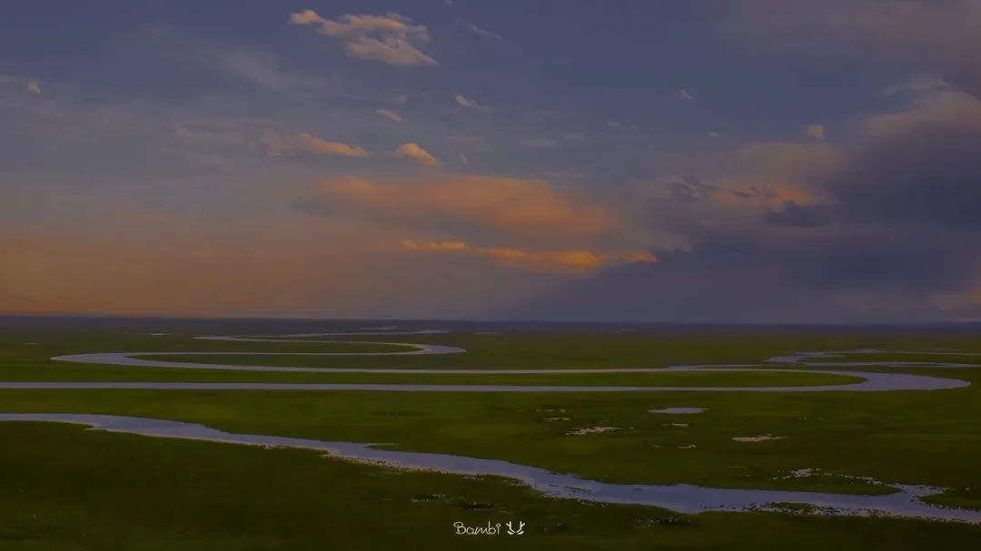 超好看的电脑壁纸来啦,找到一个很好看的电脑壁纸