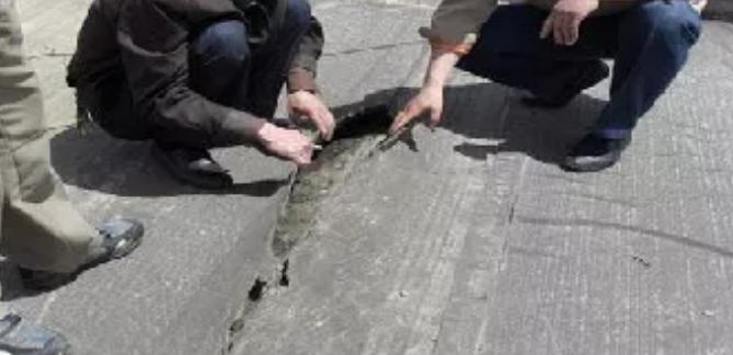 告别卷材，用它给建筑屋顶穿上永久防水衣