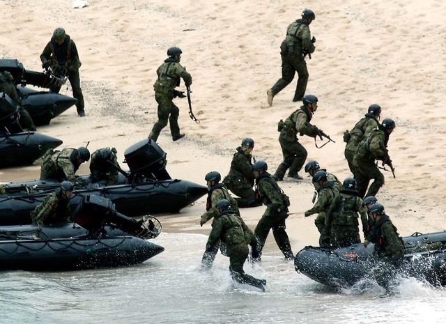 日本军力放在欧洲是什么水平,日本的军力可以打败几个国家