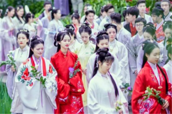 从JK制服到汉服,年轻人圈子有多乱?