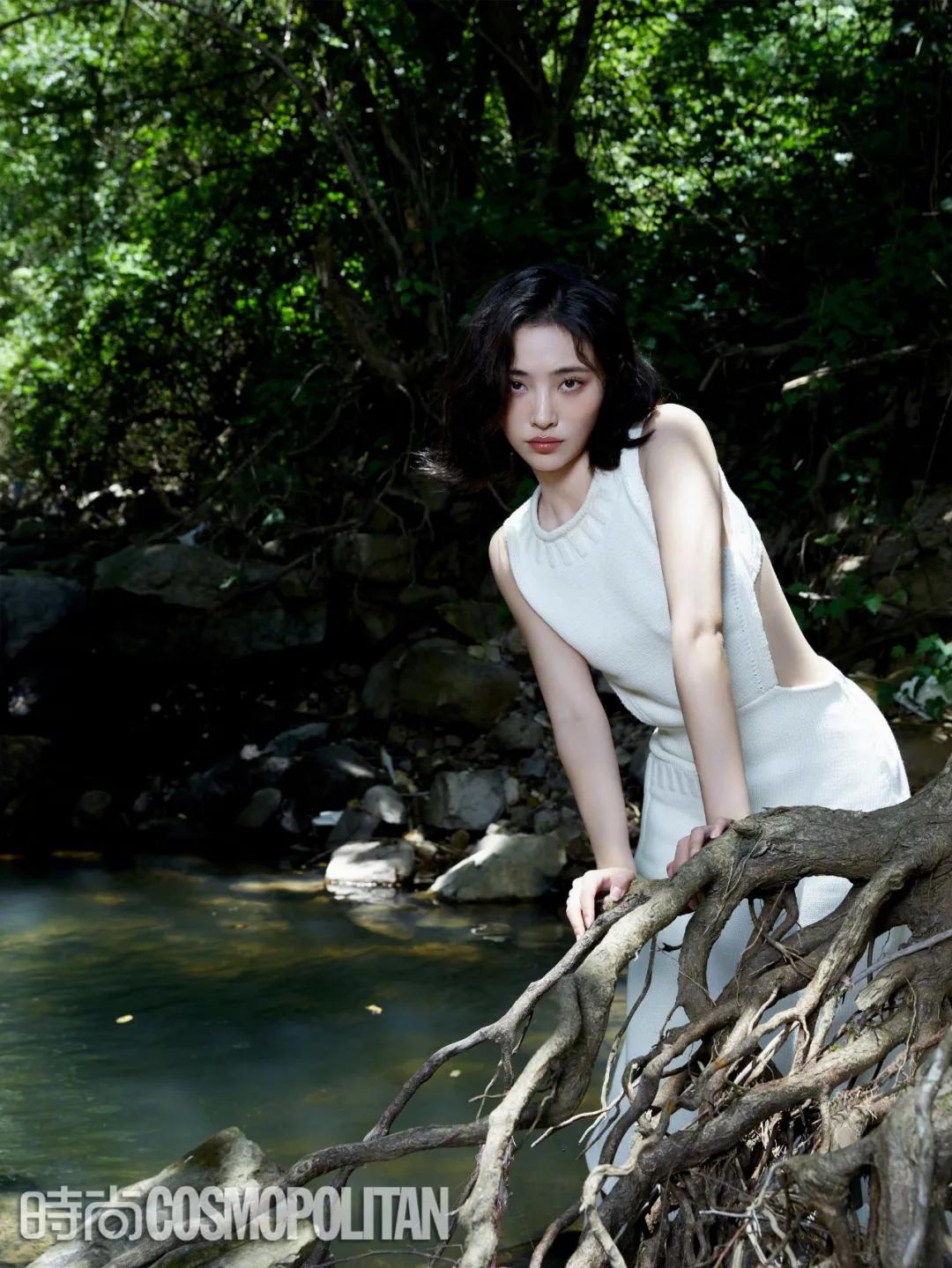 明星同款针织衫日常穿搭,秋天衣服推荐女毛衣