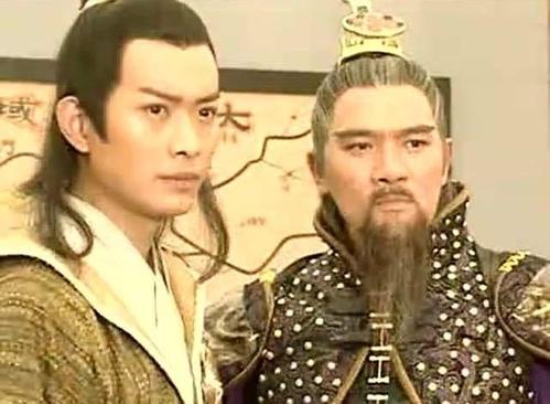 隋唐英雄传里宇文成都有几次对战,隋唐英雄秦叔宝跟宇文成都交战