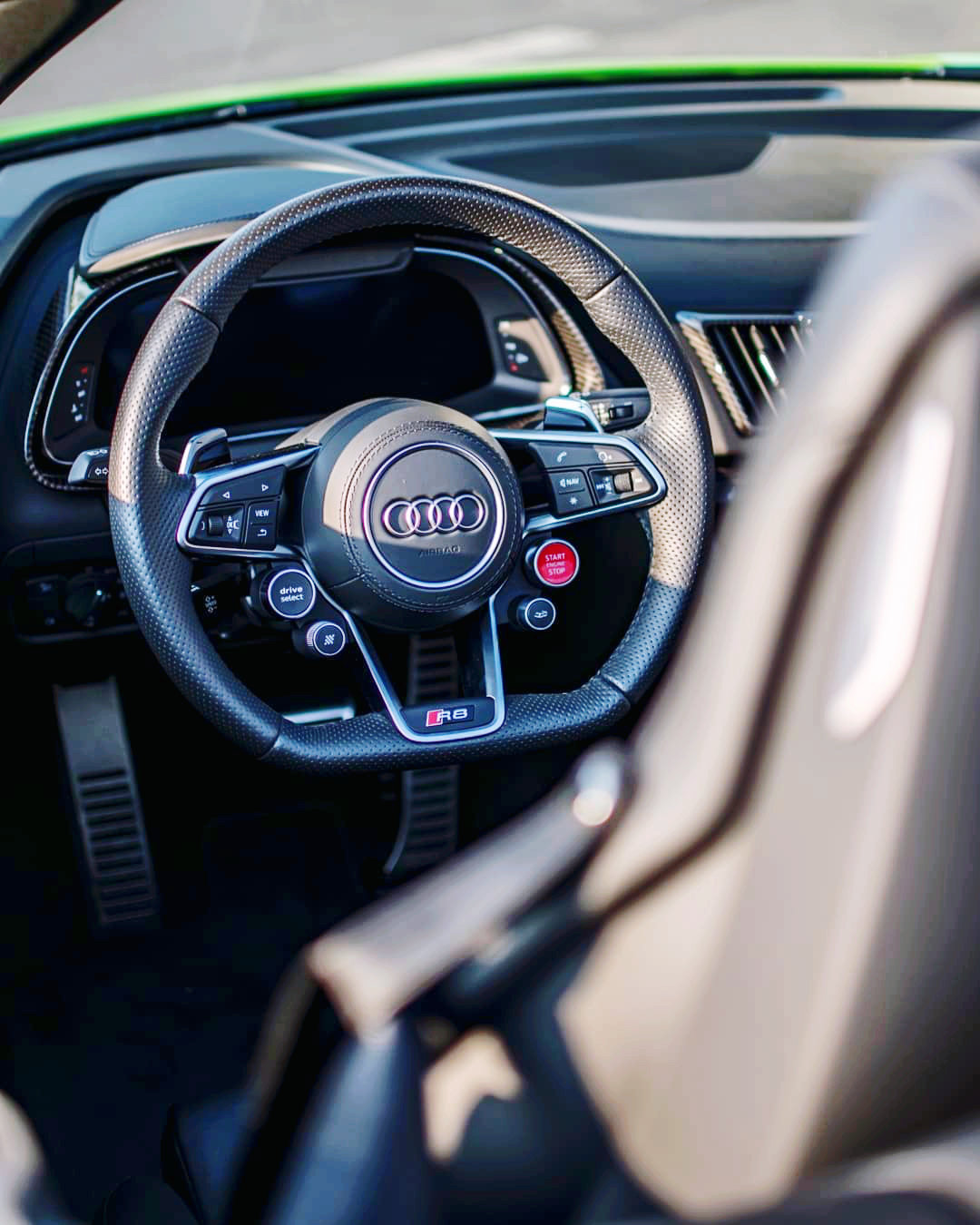 奥迪r8敞篷版落地多少钱,精品二手奥迪r8敞篷版多少钱