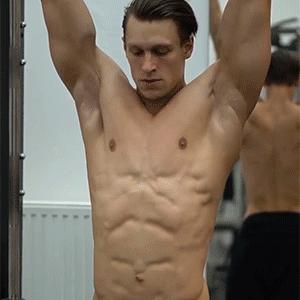 90后奶爸搞怪哄娃,肌肉奶爸带娃路人反应