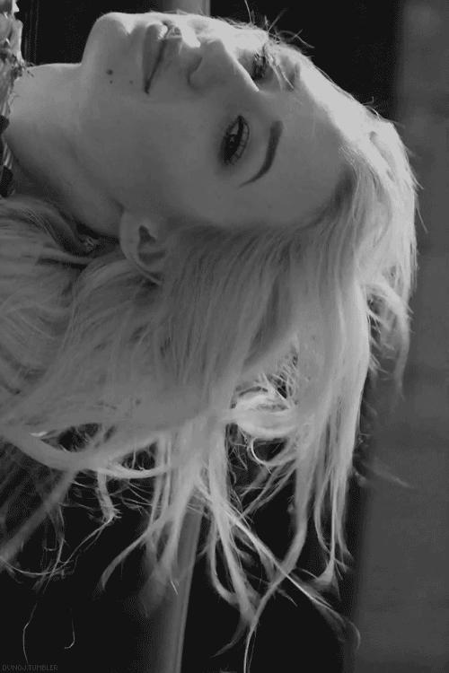 项塔兰适合十几岁的人读吗,项塔兰是自传体小说吗