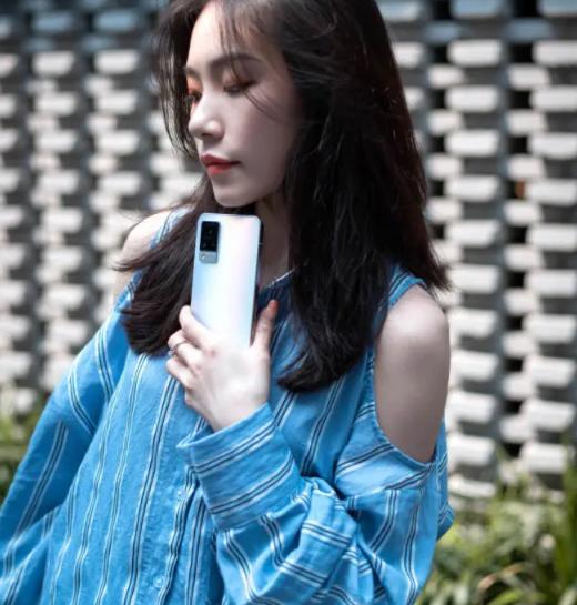 目前最建议入手的三款手机,目前最强的三款旗舰手机推荐