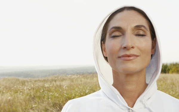 腹式呼吸减内脏脂肪,如何练腹式呼吸减腹部脂肪