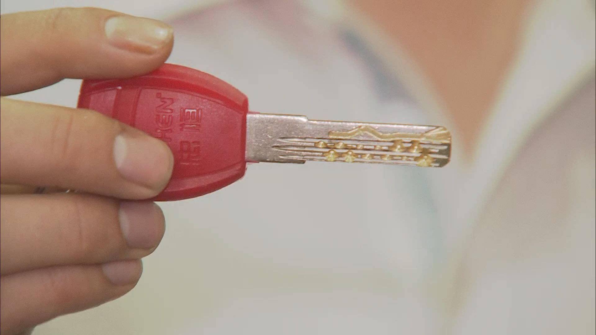 甲级防盗门和不锈钢门的区别,金属门属于钢门窗吗