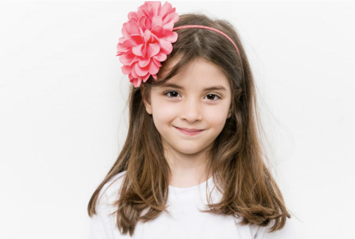 男孩脚踢幼童后续处理,小孩脚踢别人被摔事件