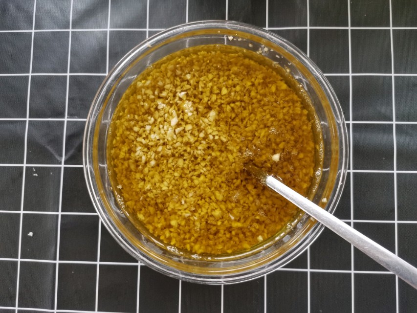 怎么做面条好吃又简单不浇热油,不用任何食材拌面条应该怎么做