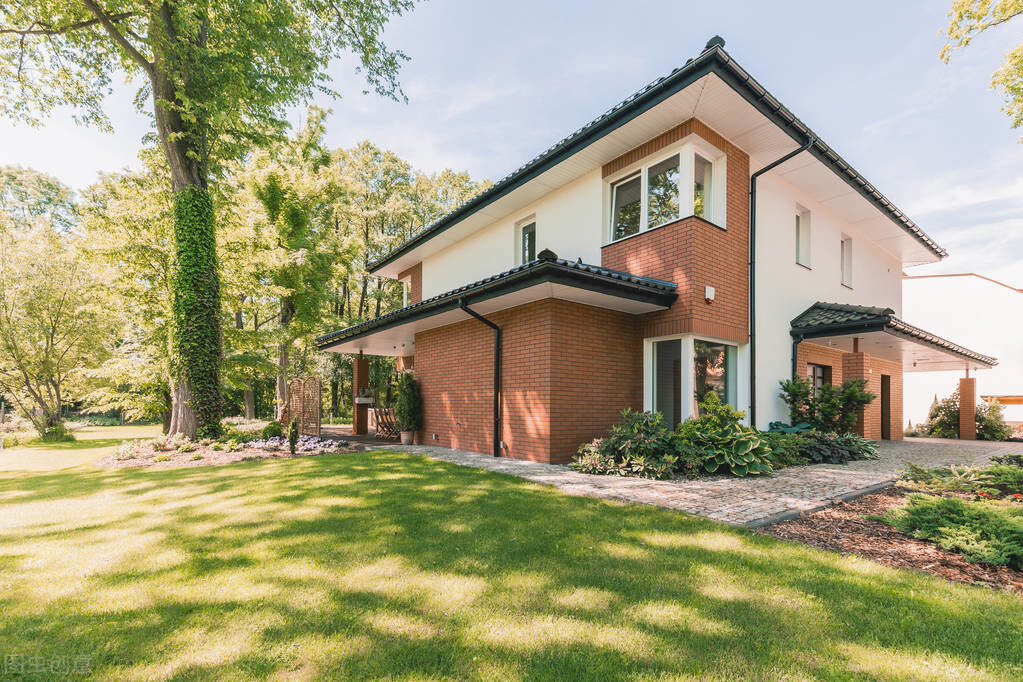 做房产中介好还是自媒体好,自媒体房产中介一年总结