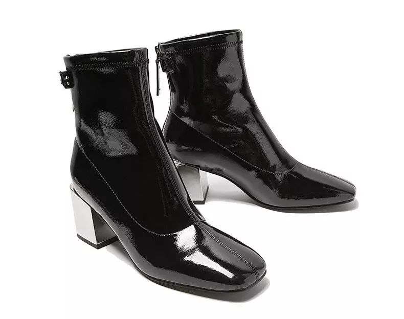 冬季靴子怎么保养及清洗,冬天靴子如何保存不脱胶