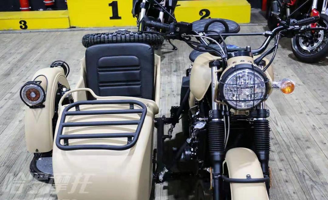 摩托车推荐150cc小摩托,长江650边三轮摩托测评