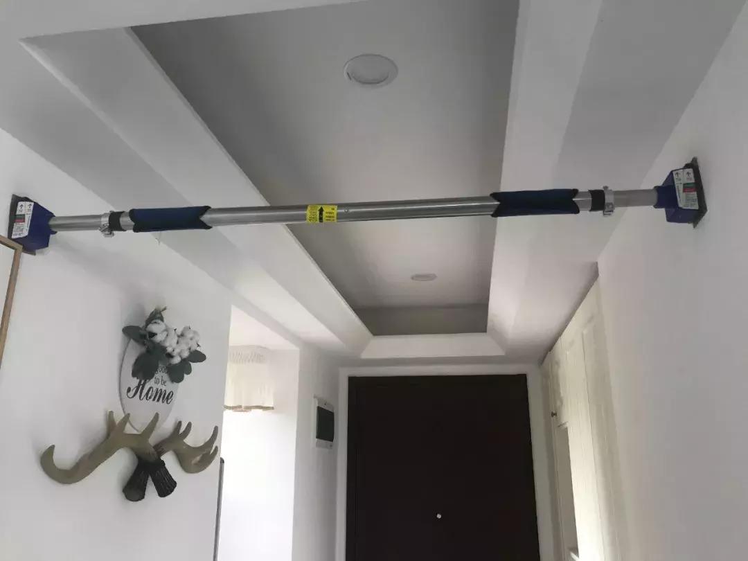 肚子突出屁股后翘正常吗,肚子大腰弯屁股翘怎么矫正